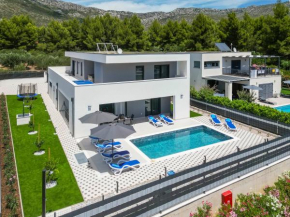 Holiday Villa MI